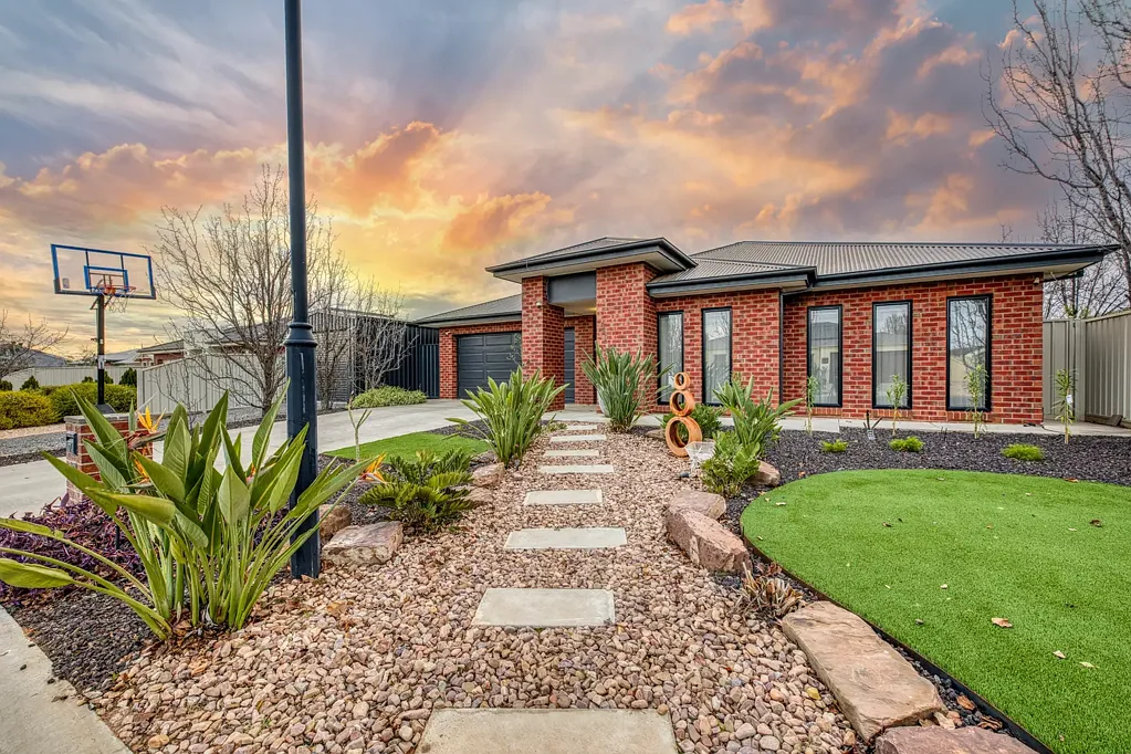 17 Flynn Drive, Mildura, VIC 3500