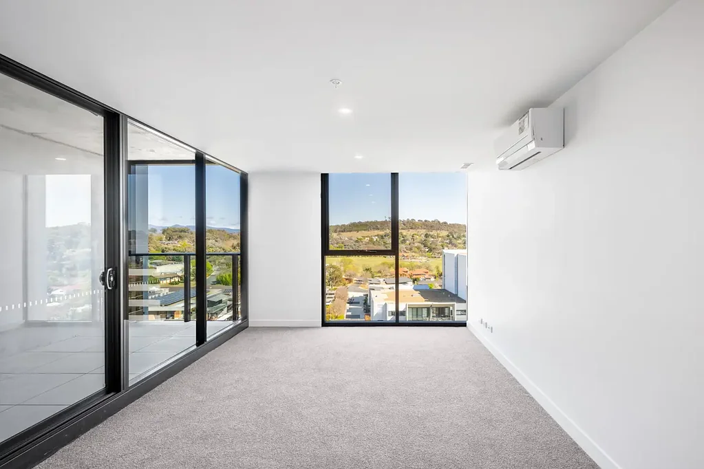 Luxury 1-Bedroom with Parking & Stunning Views at WOVA