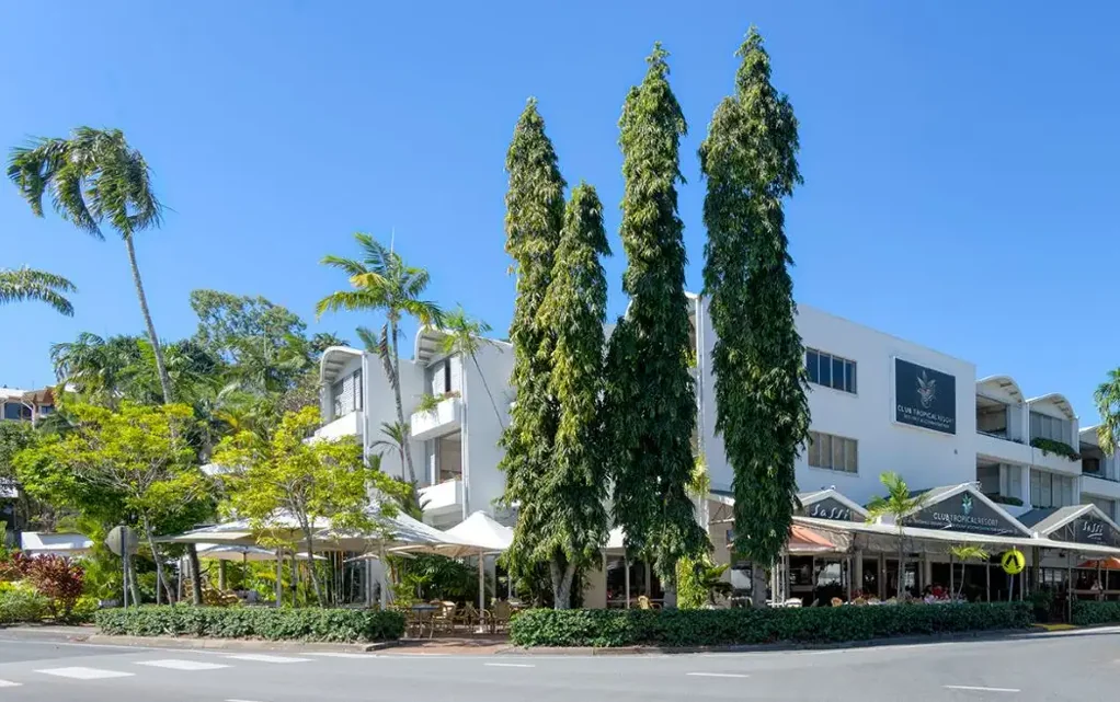 Port Douglas 1房  GROUND FLOOR SPACIOUS APARTMENT - GREAT OUTLOOK, GREAT LOCATION!