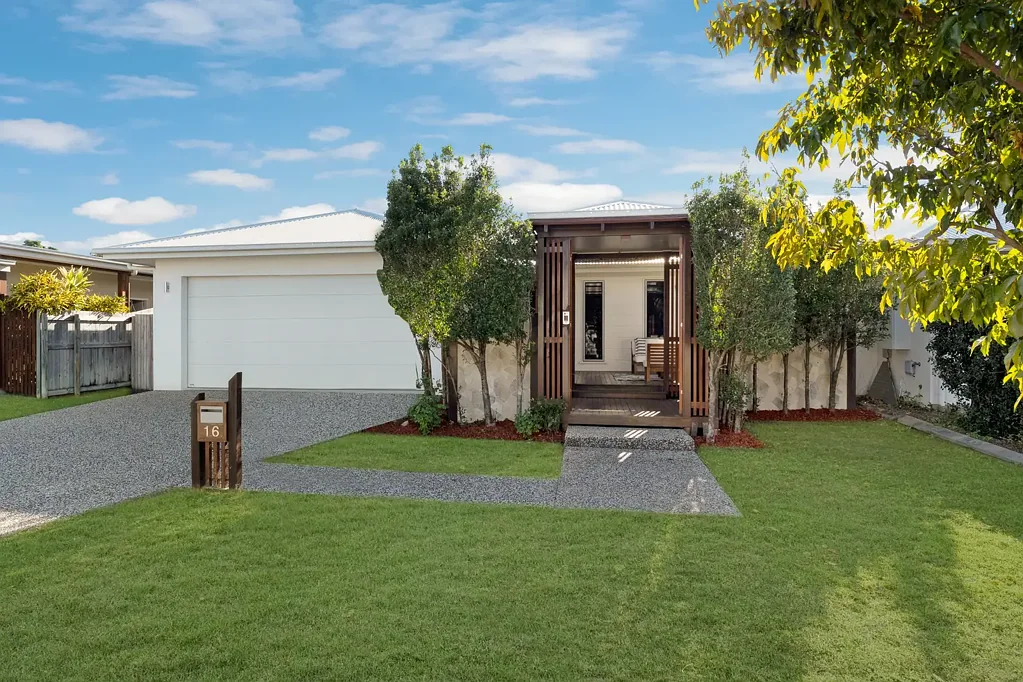 Rosslea 4房  Contemporary Living in Prestigious Fairways Rosslea