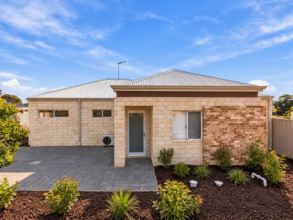 Armadale 3ਬੈੱਡਰੂਮ TITLED AND READY TO GO! Brand New Turnkey House & Land Packages - Only 3 Remaining!