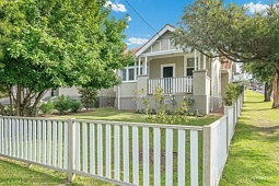 104 Kerr Street, Mayfield