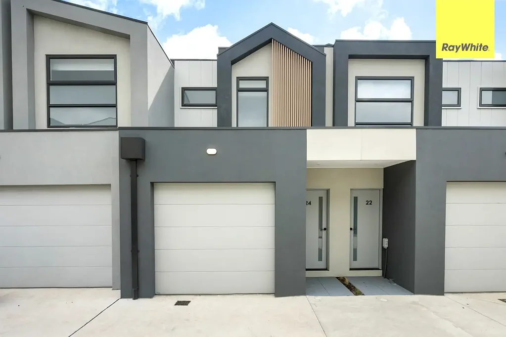 Your Own Little Reteart : Welcome to 24 Porteous Retreat, Sydenham