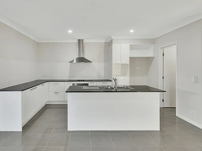 Kusina - 38 Walker Circuit, Flagstone, QLD 4280