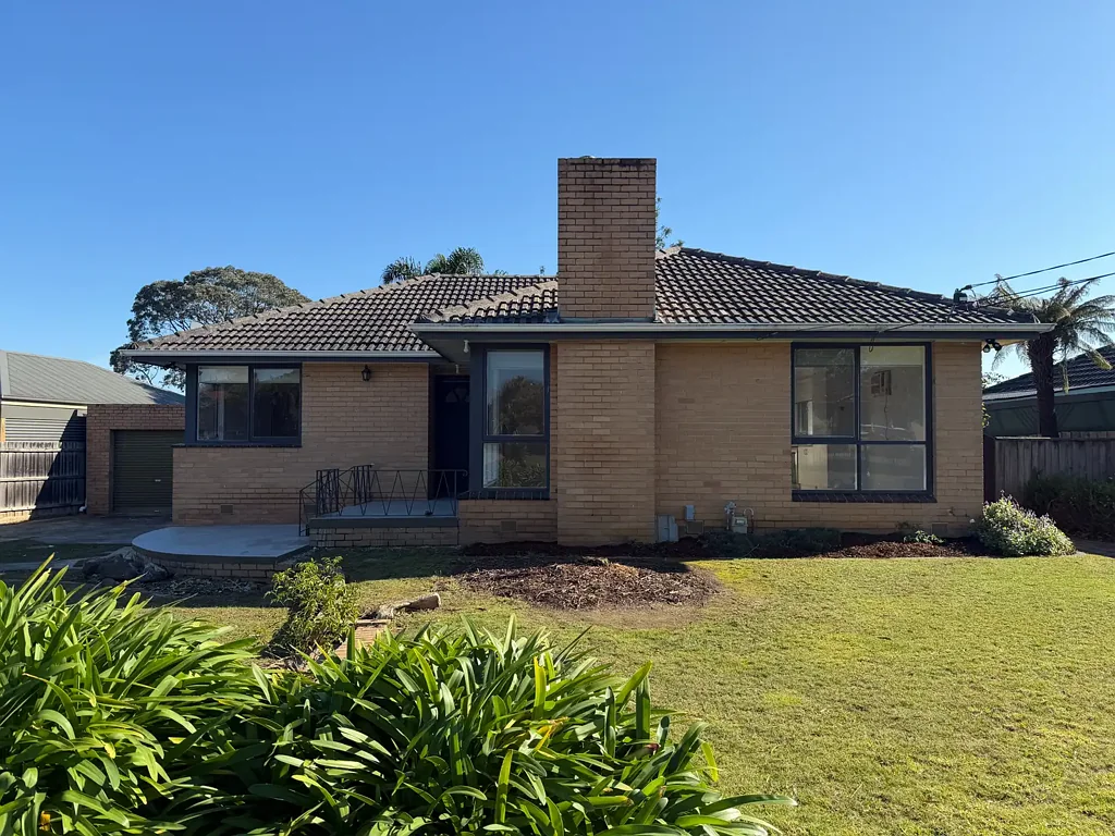 Updated 4 Bedroom  Family Home - Plenty of parking