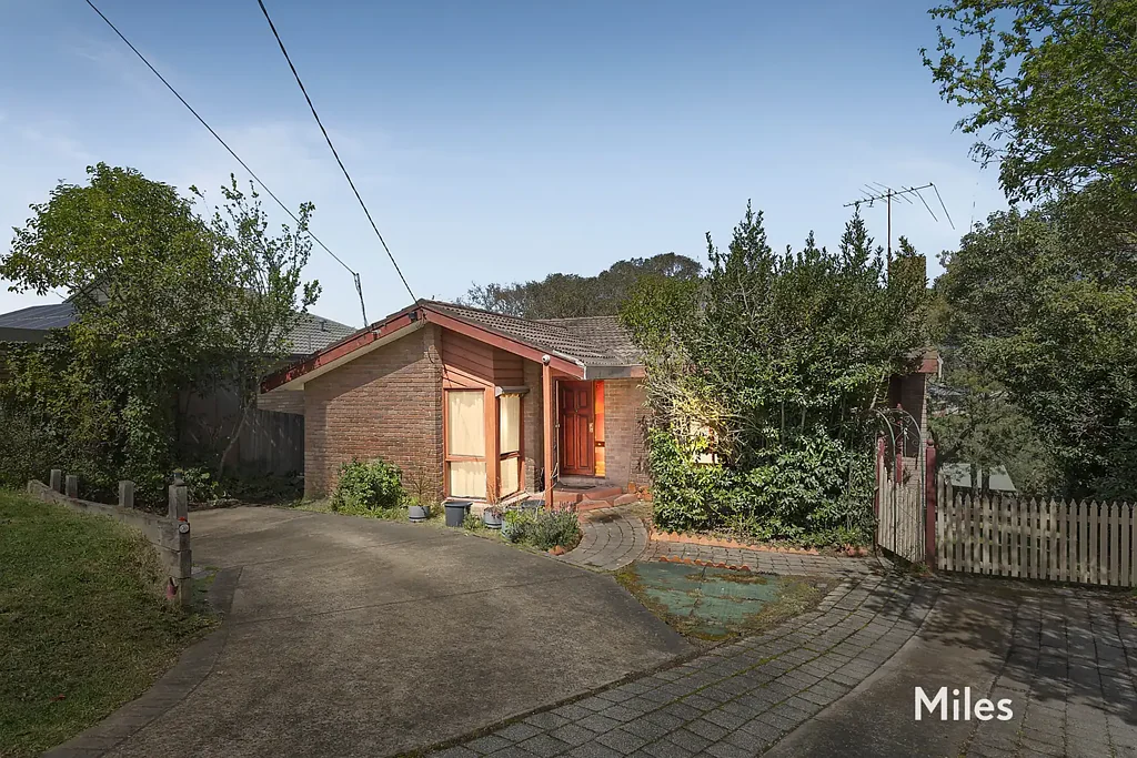 Greensborough 3બેડરૂમ Dual Frontage Comfort In A Family-Friendly Cul-De-Sac