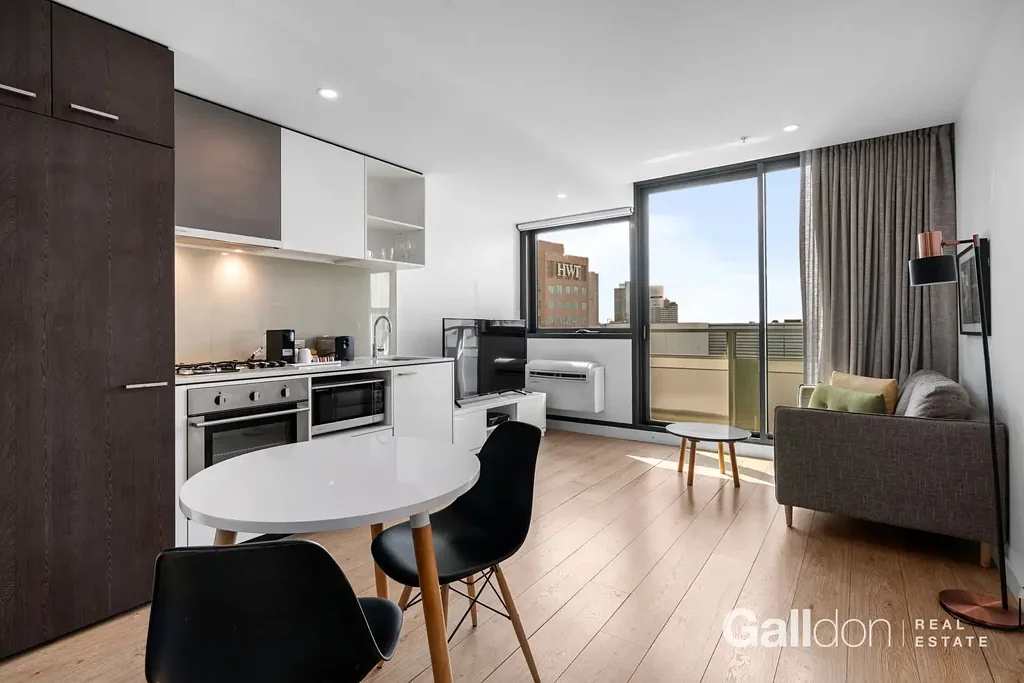 Southbank 1房 市景开阔 临近河边 南岸中心 采光充足 现代布局 步行便利 Natural Light & Elevated City Views