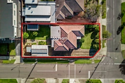1 Highlands Avenue, Airport West