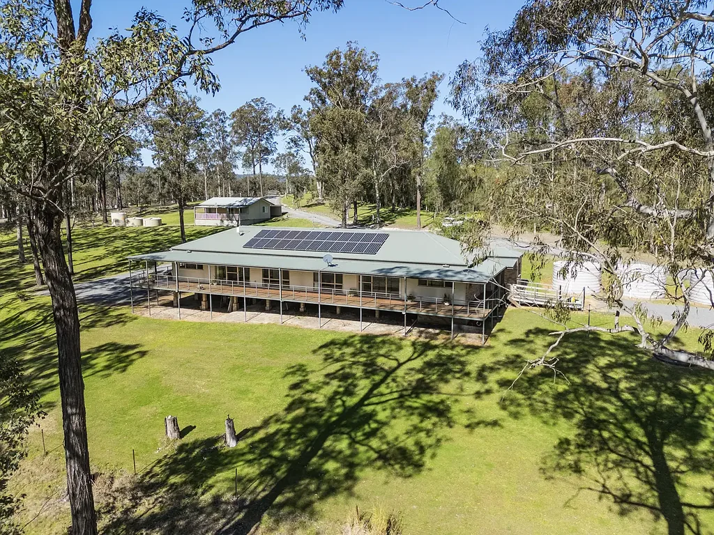 Clarence Town 6 Bedroom Three Living Spaces. 9.2 Acres. One Remarkably Flexible Property.