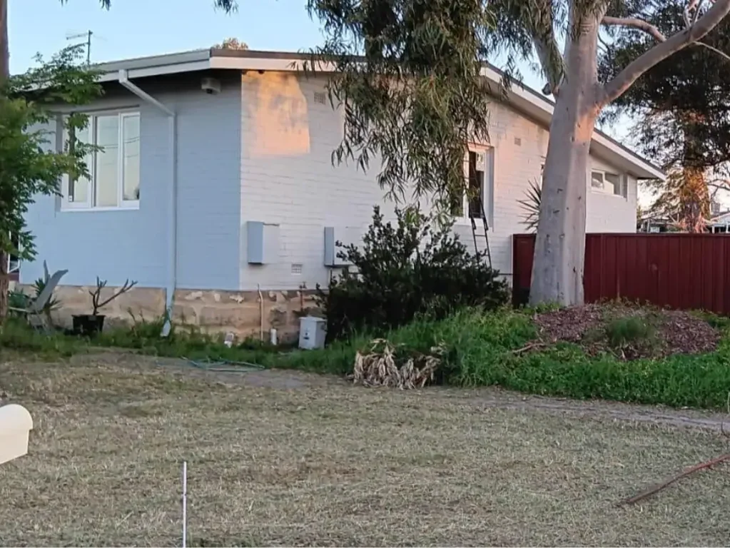 Girrawheen 3ห้องนอน Charming newly renovated 3-Bed home on 625 sqm potential subdivision dual income block - 6% rental yield - 15 km from CBD