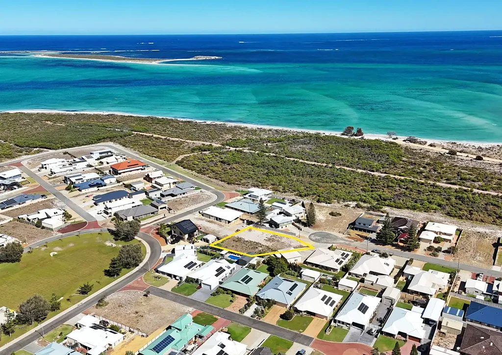 Jurien Bay  1,365sqm Coastal Block By The Sea - Prime Location!