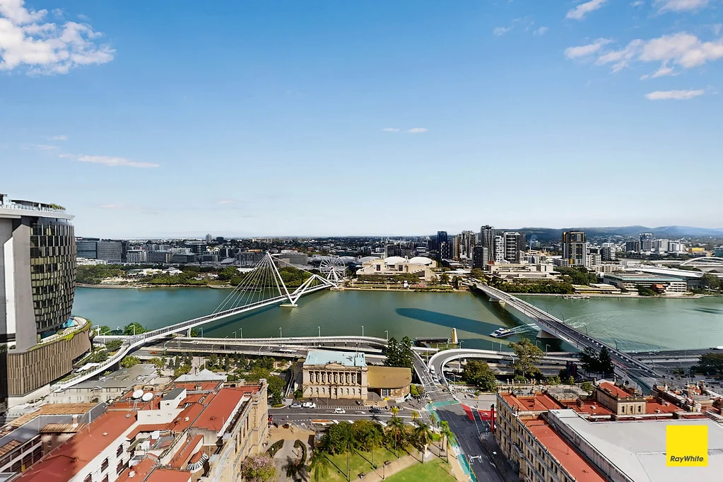 Renovated Executive Two Bedroom with MRP with Stunning River Views