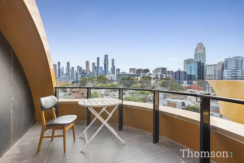 South Melbourne 2Moenga Modern Living with Breathtaking City Views