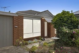 2/17 Lilac Street, Bentleigh East