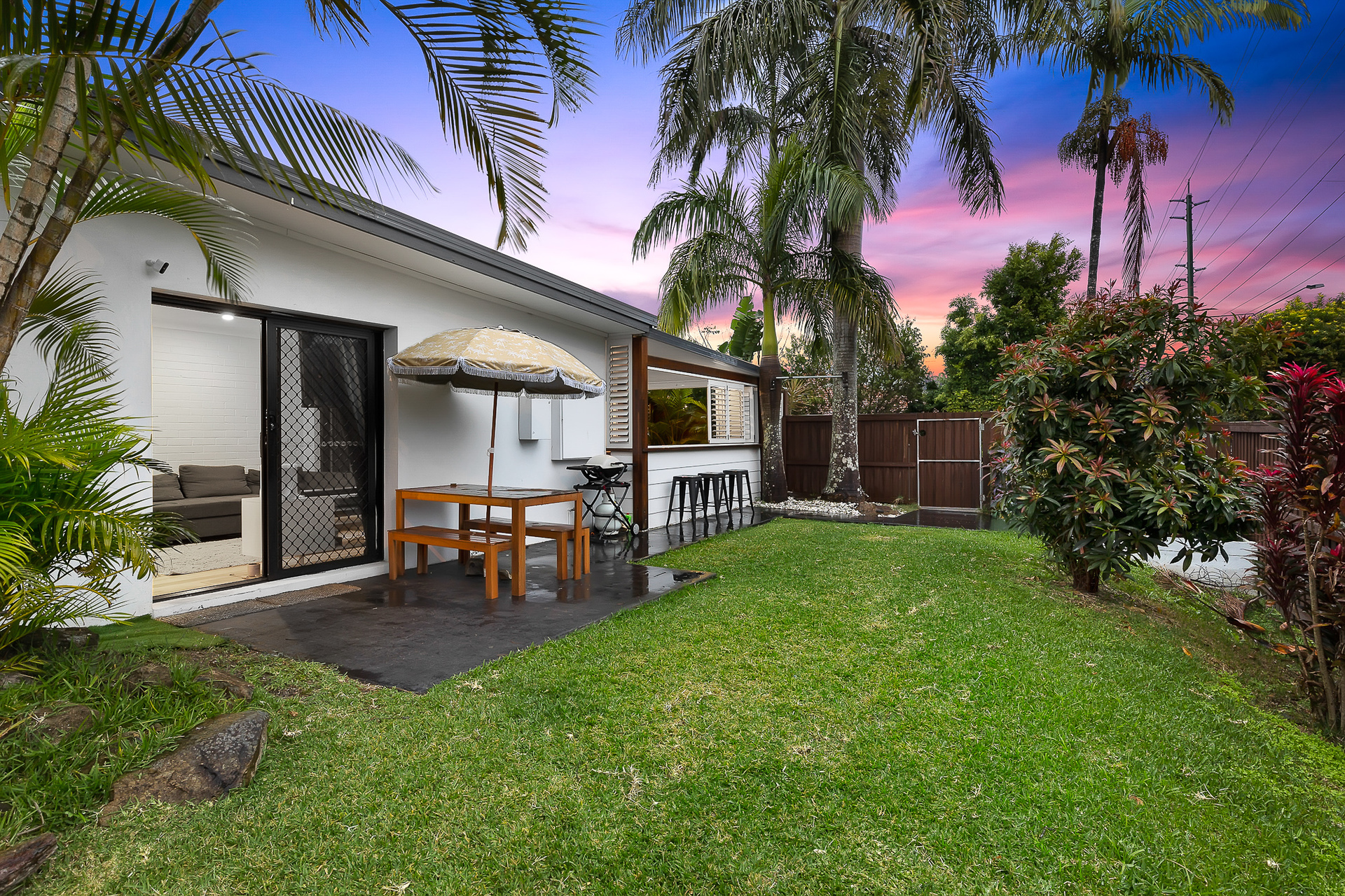 UNIT 1 34 GUINEAS CREEK RD, CURRUMBIN WATERS QLD 4223, 0 غرف, 0 حمامات, Townhouse