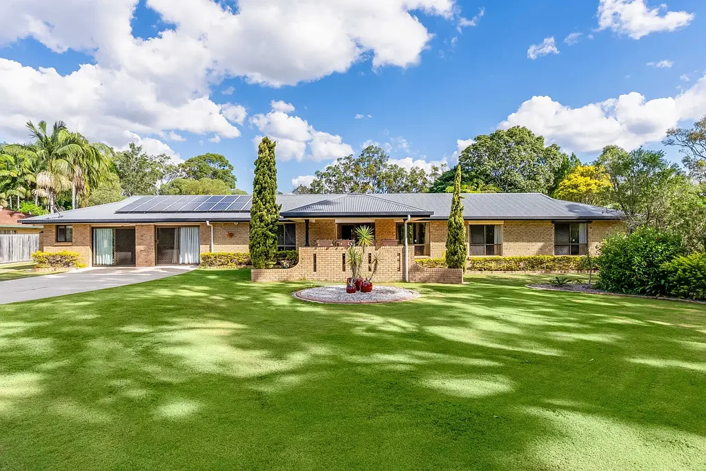 Deception Bay 4ਬੈੱਡਰੂਮ SPACIOUS FAMILY LIVING ON 3301m2 - ROOM FOR EVERYONE & EVERYTHING!