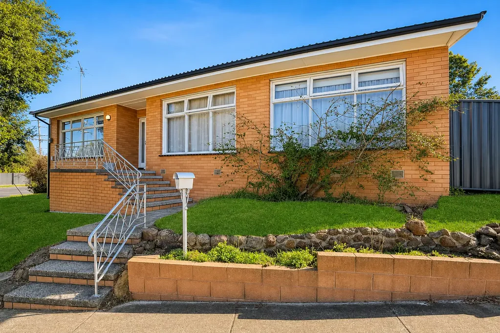 LONG TERM RENTERS WELCOME!