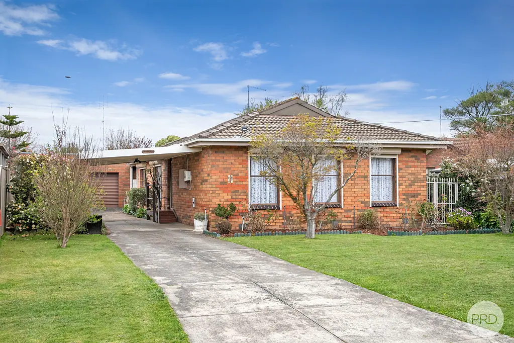 14 McNulty Drive, Wendouree, VIC 3355