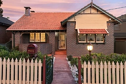 19 Seymour Parade, Belfield
