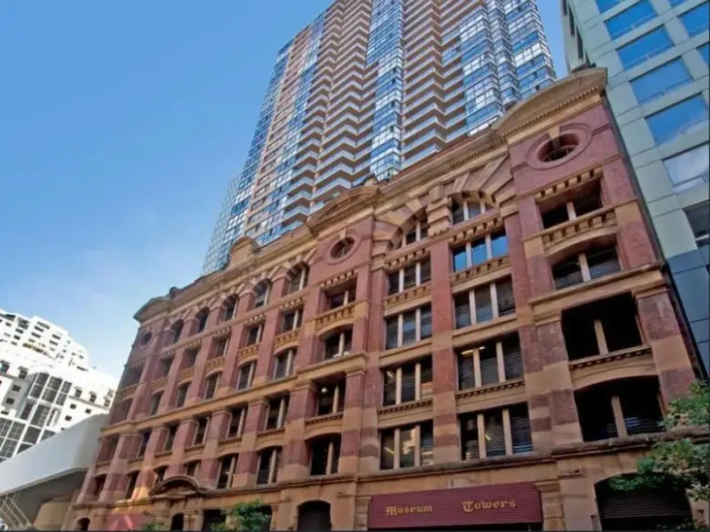 2 Bedroom Apartment in Museum Tower