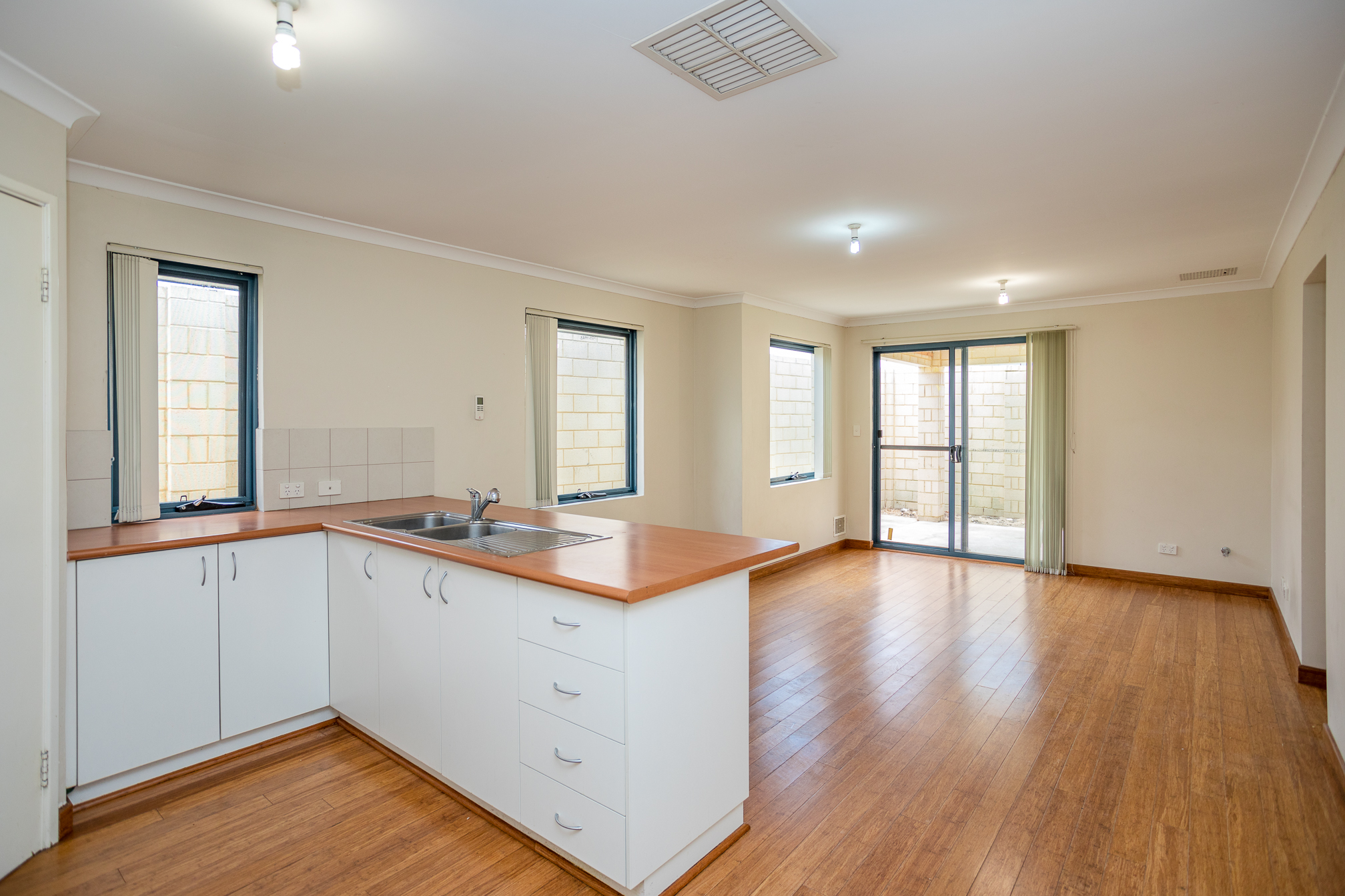 126 WHEATLEY ST, GOSNELLS WA 6110, 0 Schlafzimmer, 0 Badezimmer, Townhouse