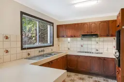 1/37 Bimbadeen Avenue, Banora Point