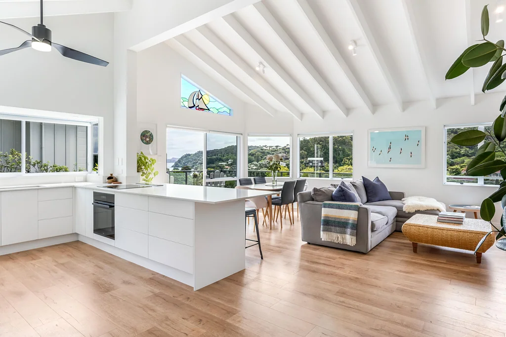Russell 3कमरा Charming coastal comfort