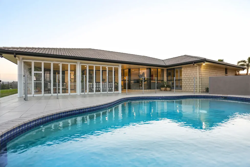 27 Riverleigh Drive, North Mackay, QLD 4740