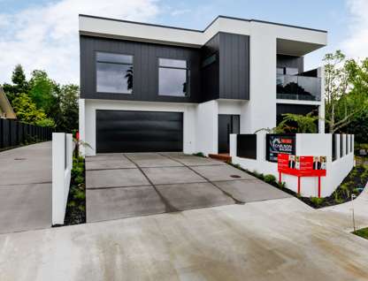 1/13 McInnes Place, Queenwood, Hamilton, Waikato, 3房, 2浴, 城市屋