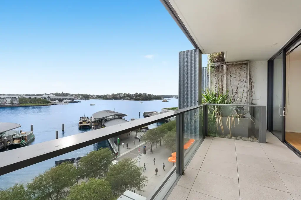 Luxury Barangaroo waterfront residence | Unfurnished