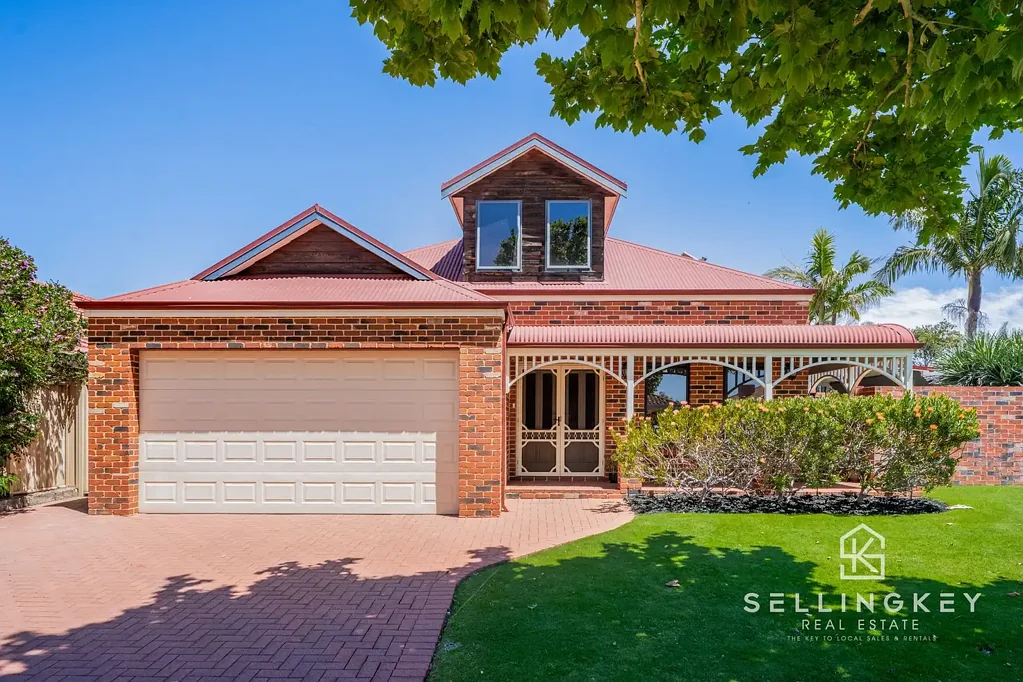 6 ROEBUCK AVENUE, Canning Vale, WA 6155