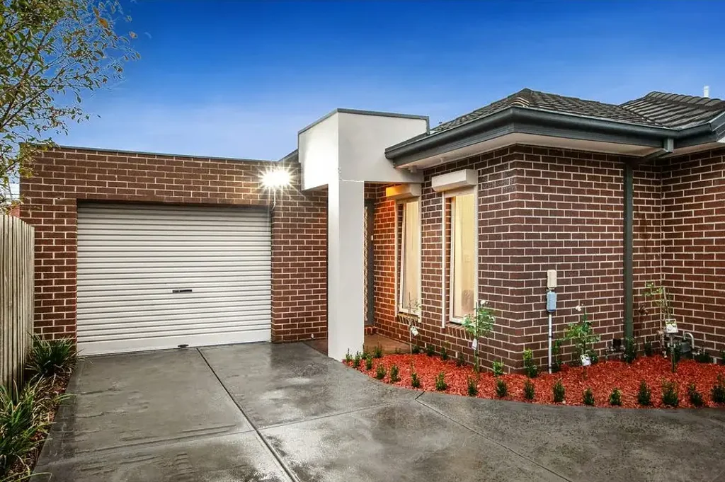 Stylish Living in a Prime Reservoir Location!