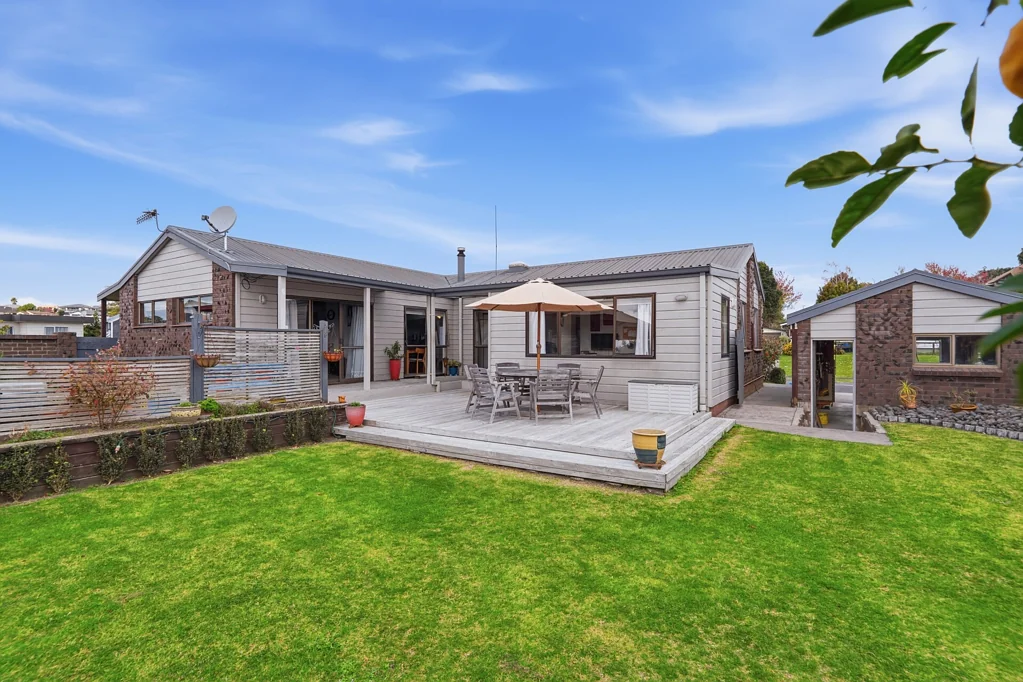 Welcome Bay 3 Slaapkamer Great Sunny Family Home on Full Site