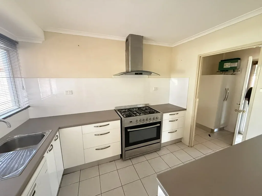 3 BEDROOM, 1 BATHROOM HOUSE IN SADADEEN WITH BACKYARD SPA