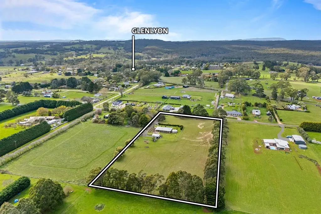 Glenlyon 3 Bedroom "Escape to Glenlyon Hard-to-Find Acreage with Space to Grow"