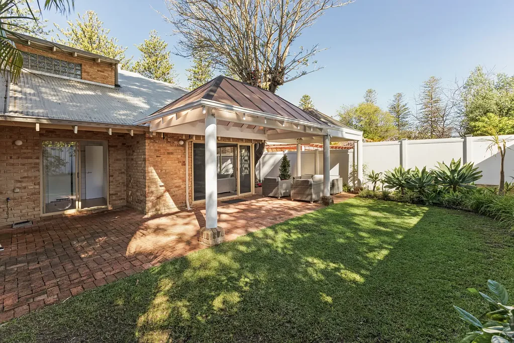 313 Marmion Street, Cottesloe, WA 6011