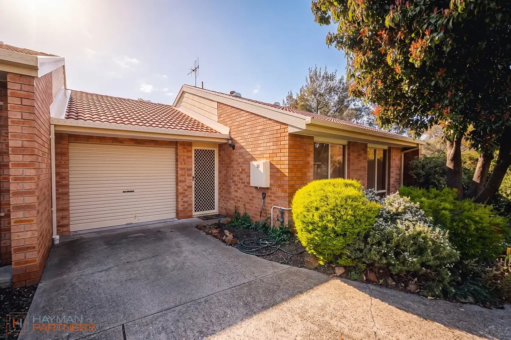 Gordon 3Kwarto Easy-Care Single Level Living in a Peaceful Location