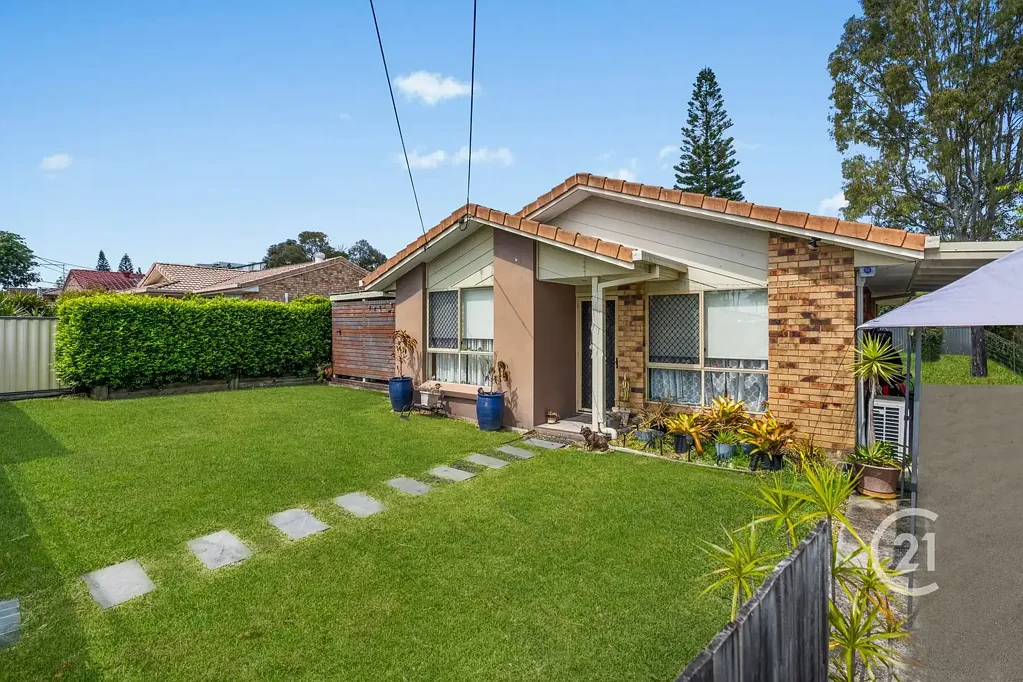 Redbank Plains 3ห้องนอน Prime Investment Opportunity – Growth Location with Long-Term Tenant!