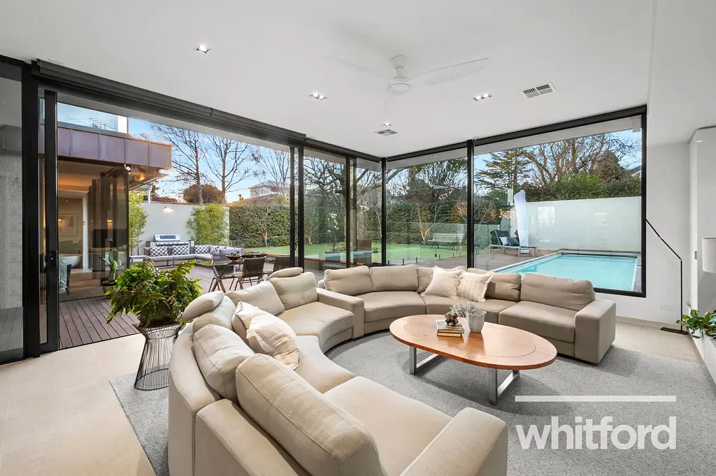 Newtown 4 Bedroom One of Newtown's finest - A landmark in luxury living