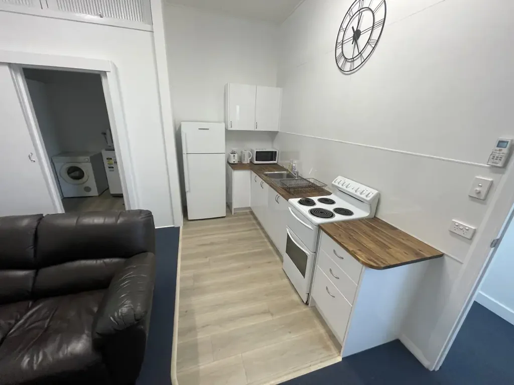 Furnished Studio in the Heart of Innisfail
