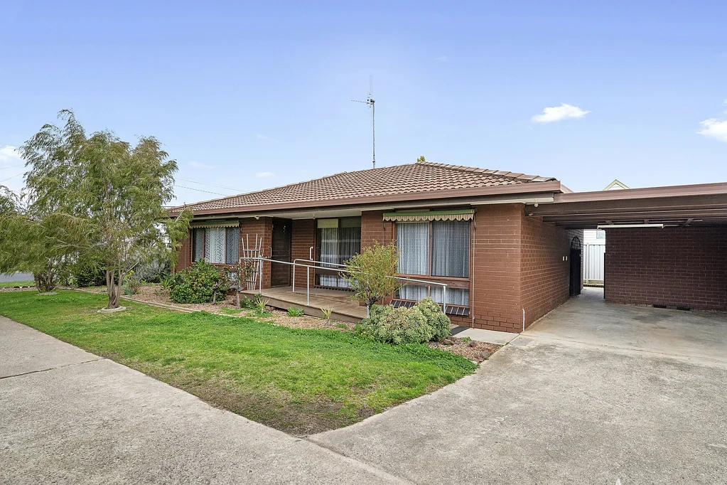1/27 Victoria Street, Maryborough, VIC 3465