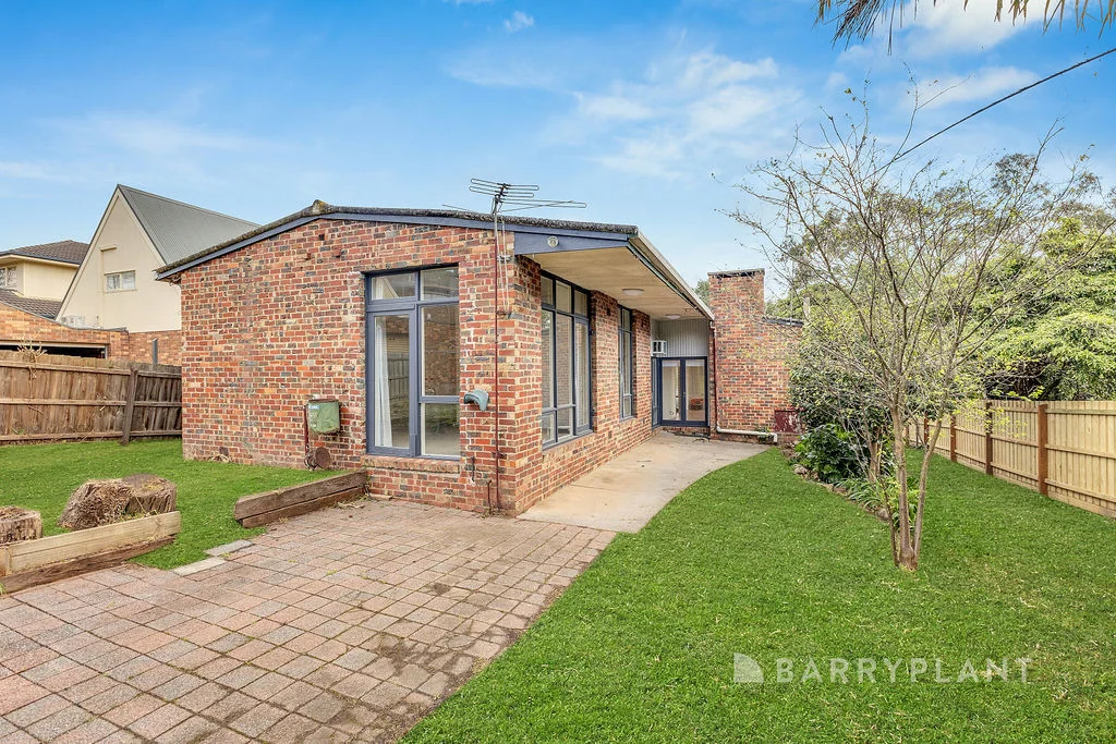 10 Park Road, Donvale, VIC 3111