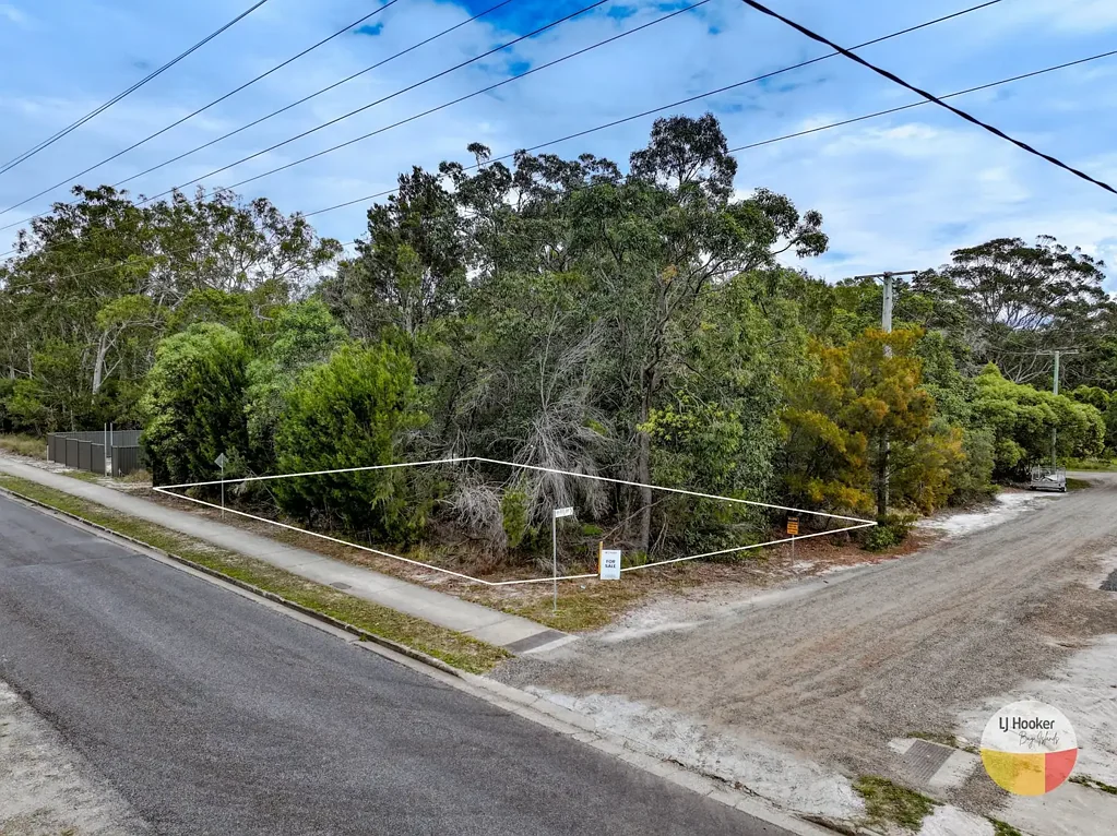 Russell Island 1.1km To Boat Ramp Quality Corner Block