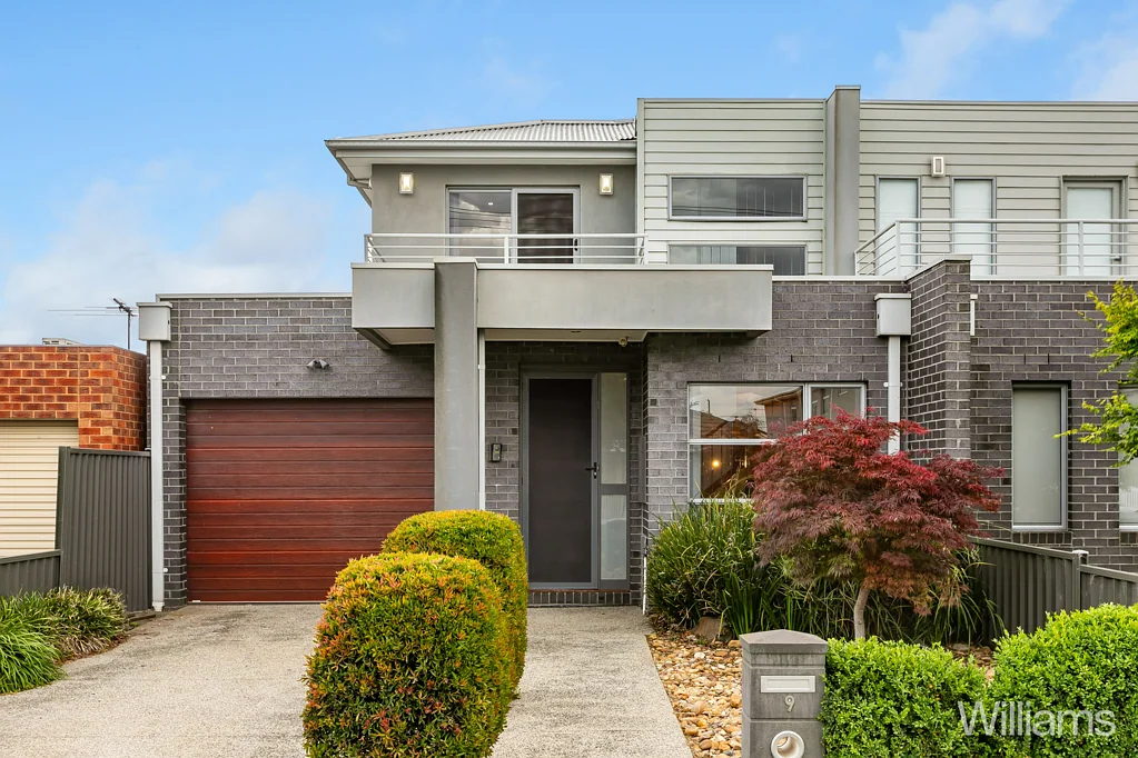 9 Charlotte Street, Newport, VIC 3015