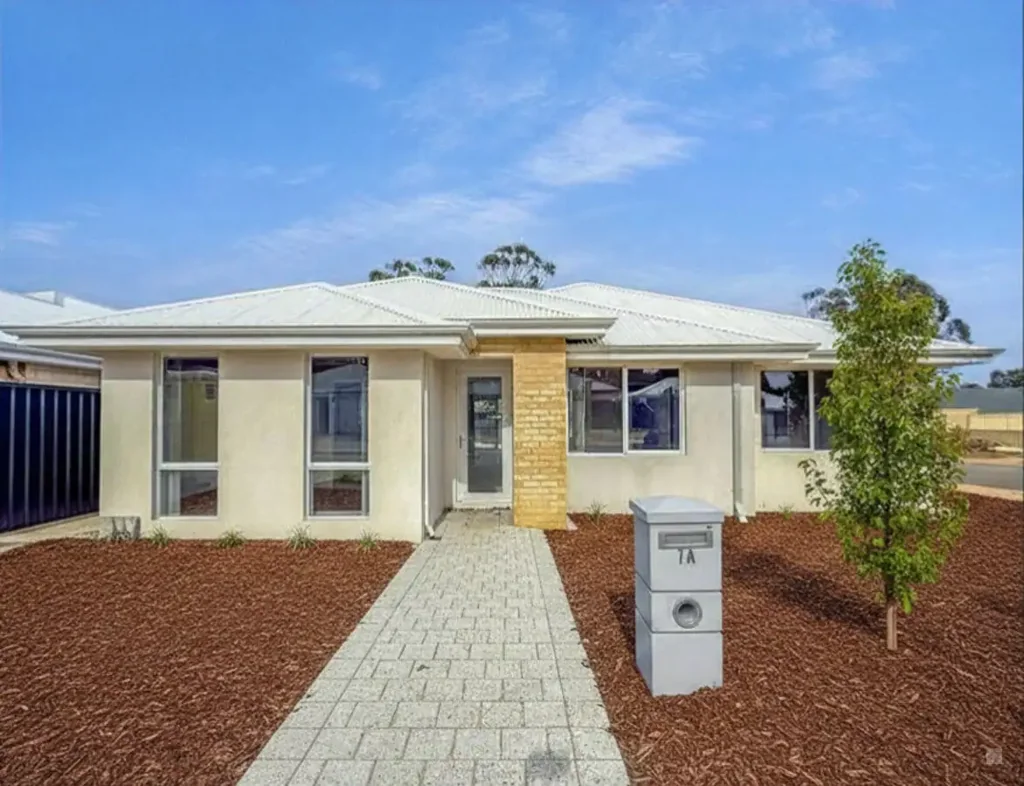 7a Wood Avenue, Waroona, WA 6215