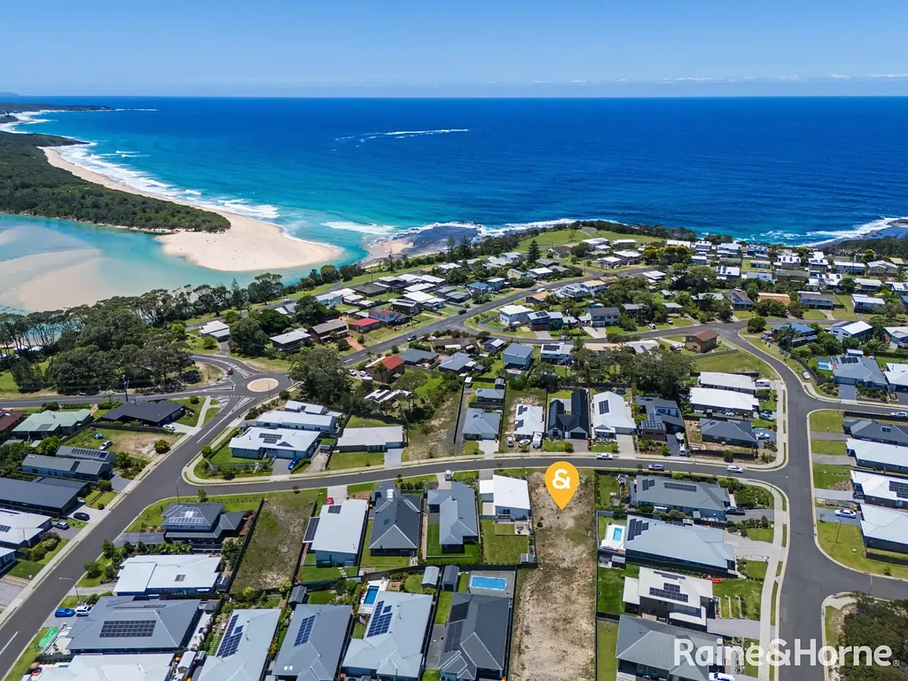14 Galiga Crescent, Dolphin Point, NSW 2539