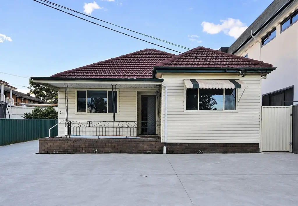 THREE BEDROOM FAMILY HOME