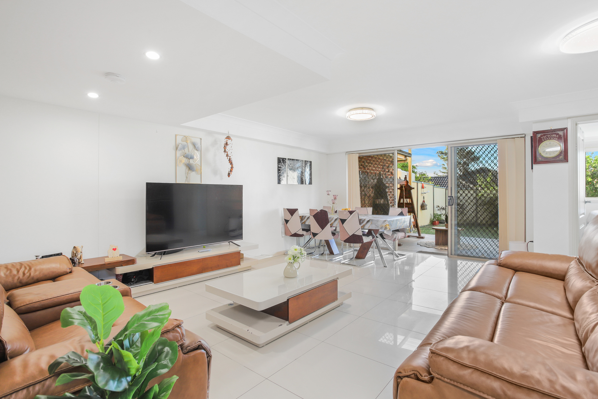 UNIT 1 65 GILBA RD, GIRRAWEEN NSW 2145, 0 침실, 0 욕실, Townhouse