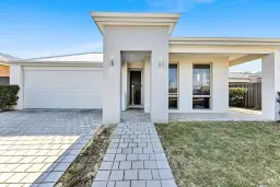 17 Strive Loop, Girrawheen