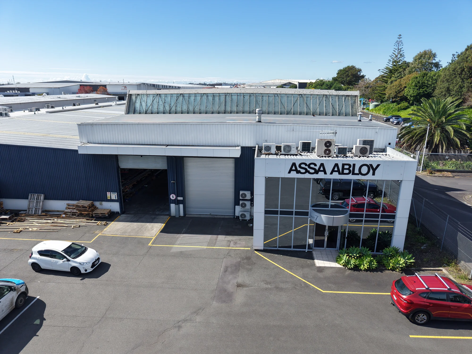 Mount Wellington  High-profile Mt Wellington industrial with scale